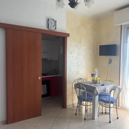 아파트 Monolocale Carino 보르게토 산토 스피리토